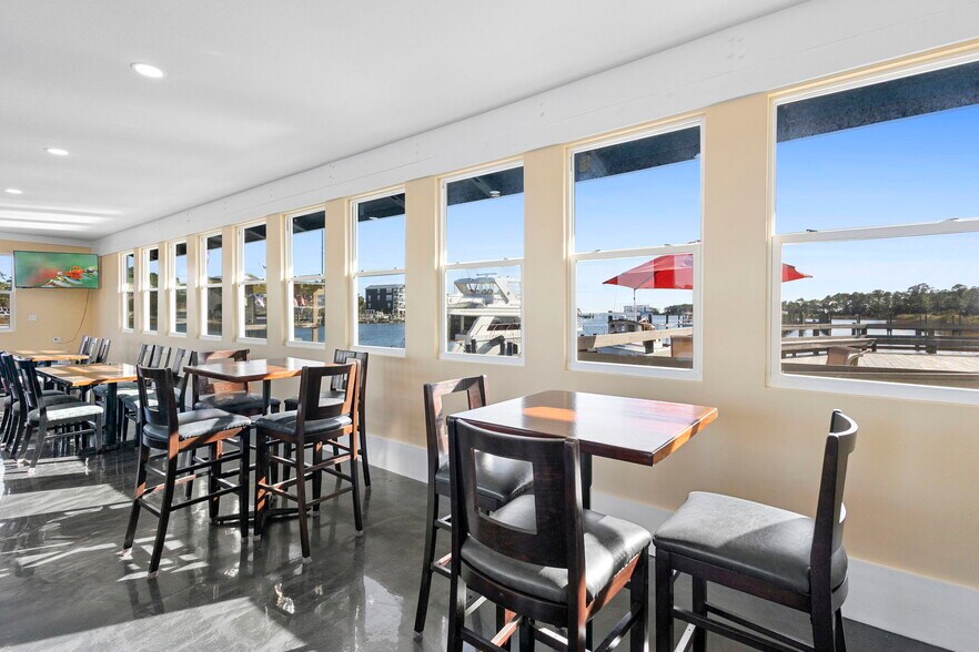 More Photos Of 275 Timber Island Rd, Carrabelle Restaurant For Sale