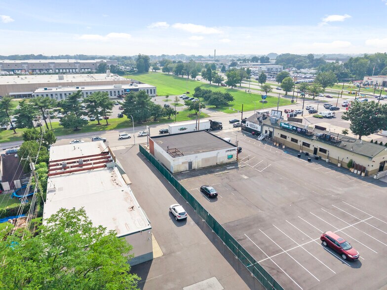 More Photos Of 2719-2745 Comly Rd, Philadelphia Office For Sale