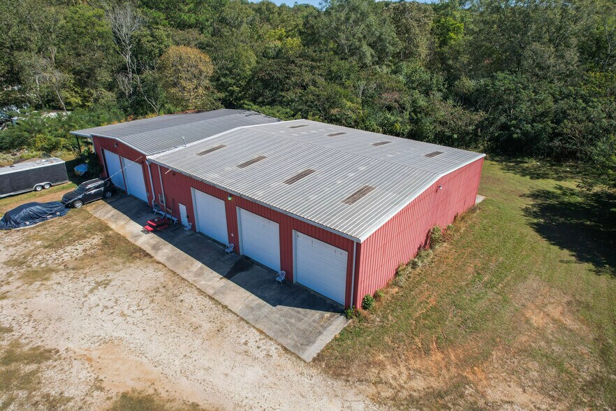 More Photos Of 84 Thurman Rd, Sylacauga Truck Terminal For Sale