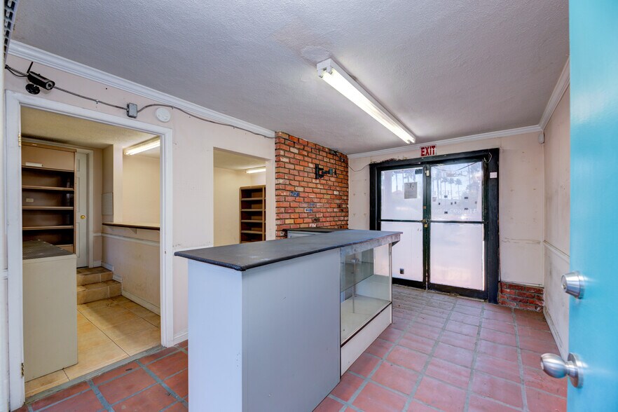 More Photos Of 24248 Crenshaw Blvd, Torrance Office For Sale