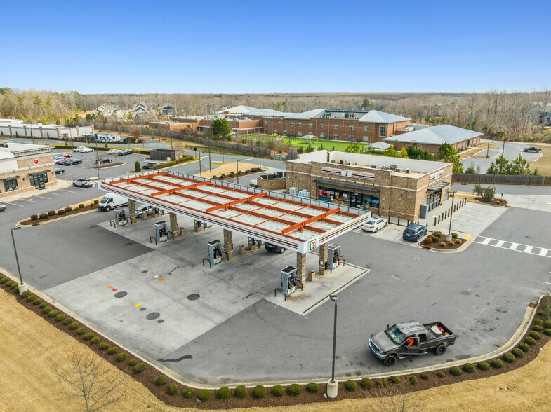 More Photos Of 2020 S Dobys Bridge Rd, Fort Mill Convenience Store For Sale