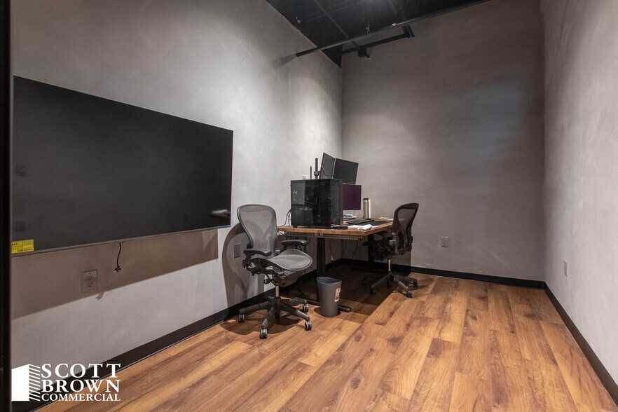 More Photos Of 2601 TX-121, Lewisville Light Distribution For Sale