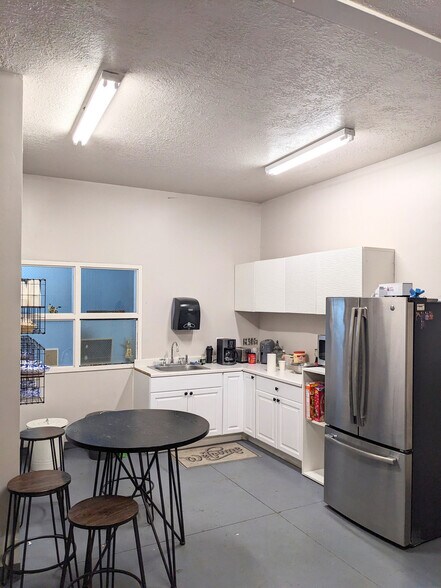 More Photos Of 1342 W 200 S, Lindon Manufacturing For Lease