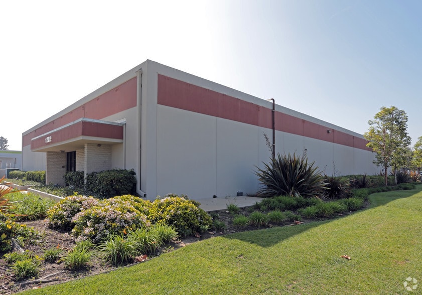 Primary Photo Of 1202 McGaw Ave, Irvine Warehouse For Lease