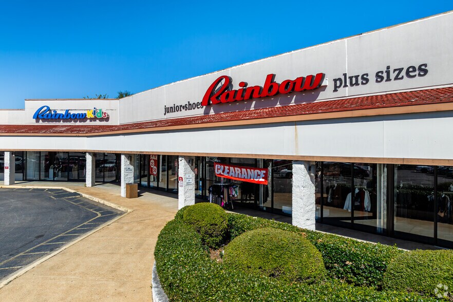 More Photos Of 6480-6532 Winchester Rd, Memphis Unknown For Lease