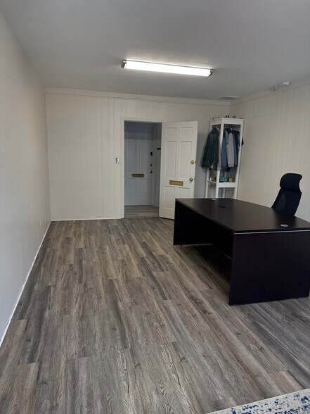 More Photos Of 24 Sheridan Ave, Ho-Ho-Kus Office For Lease