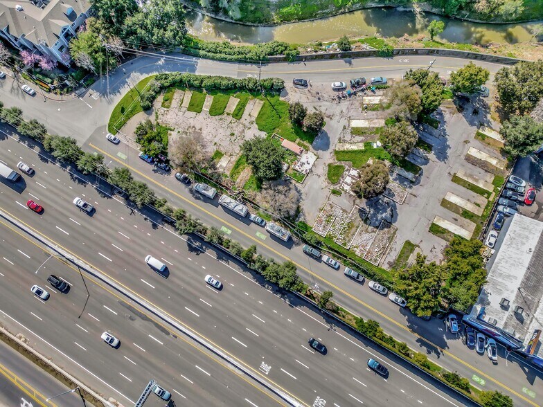 More Photos Of 1893 Woodland Ave, East Palo Alto Land For Sale