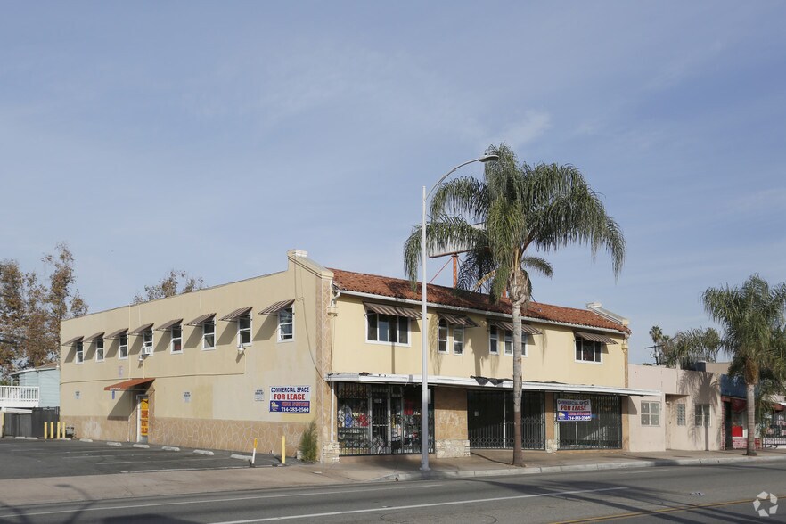 More Photos Of 2064 S Main St, Santa Ana General Retail For Sale