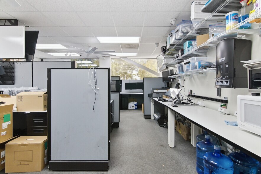 More Photos Of 1640 W Oakland Park Blvd, Fort Lauderdale Office For Sale