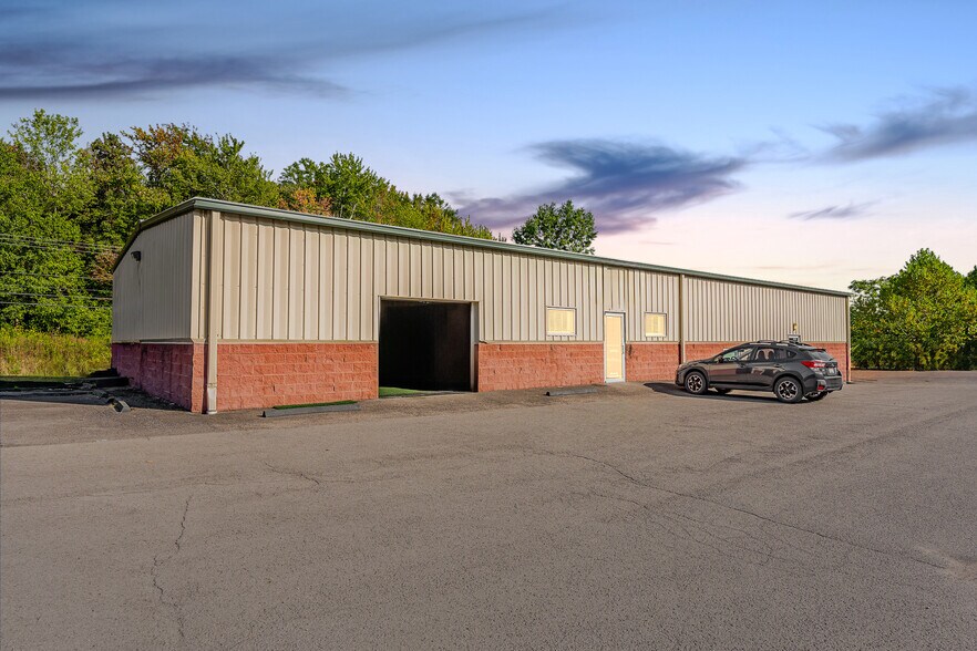 More Photos Of 951 Point Marion Rd, Morgantown Light Manufacturing For Sale