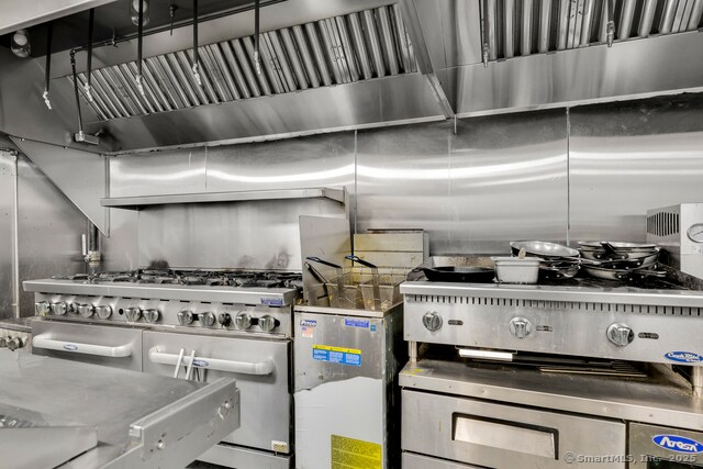 More Photos Of 93 Elm St, Old Saybrook Restaurant For Sale