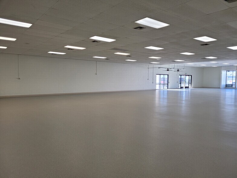 More Photos Of 125 S Mountain Ave, Ontario Storefront For Lease