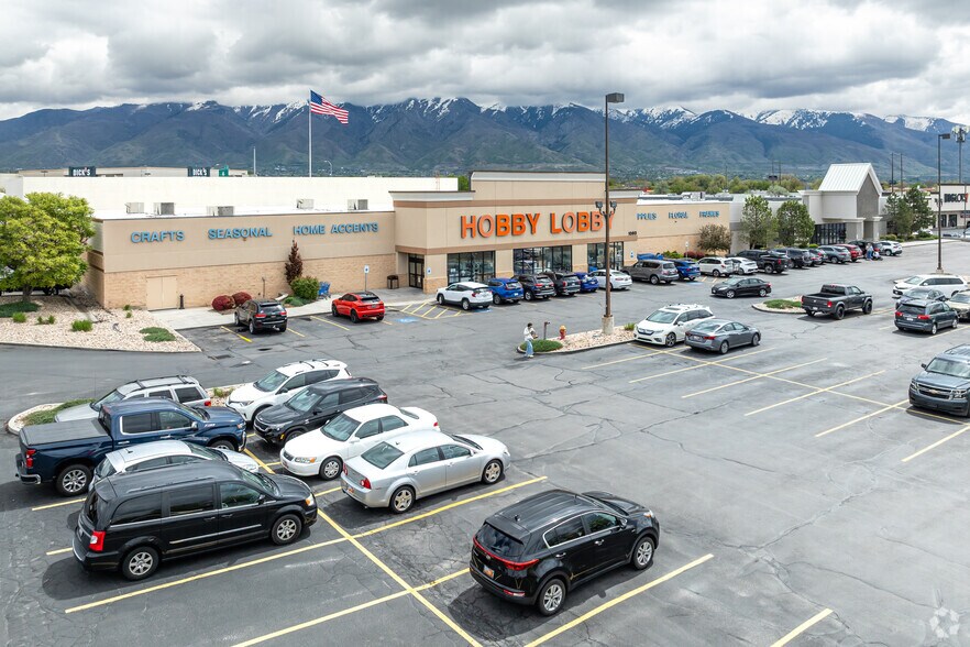 More Photos Of 1070-1080 N Main St, Layton Freestanding For Sale
