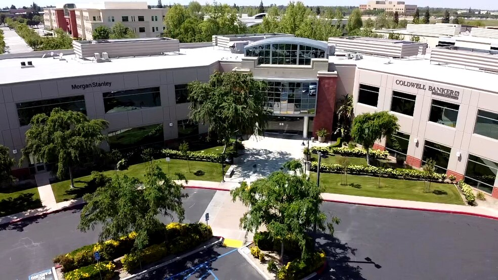 More Photos Of 9100 Ming Ave, Bakersfield Office For Lease