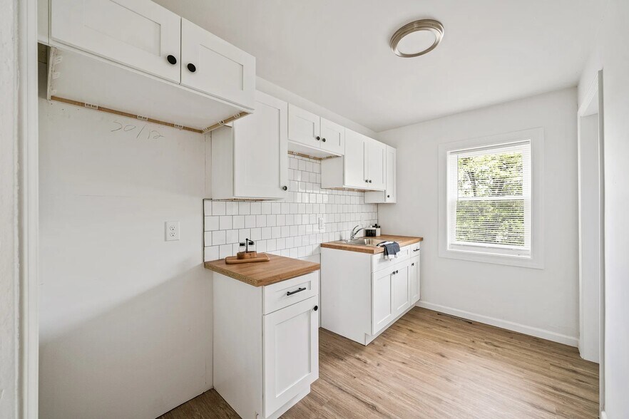 More Photos Of 3000 E 49th St, Kansas City Apartments For Sale