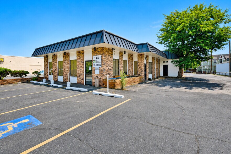 More Photos Of 1422 8th Ave, Greeley Office For Sale