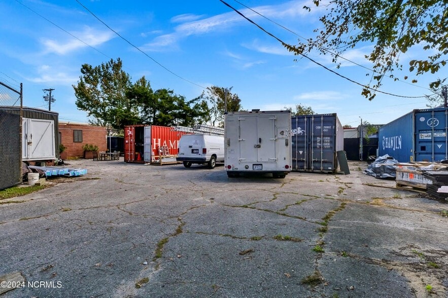 More Photos Of 1120 Princess St, Wilmington Storefront For Sale