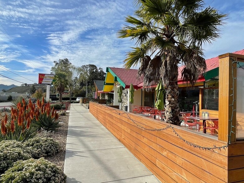 More Photos Of 1575 Calle Joaquin, San Luis Obispo Restaurant For Sale