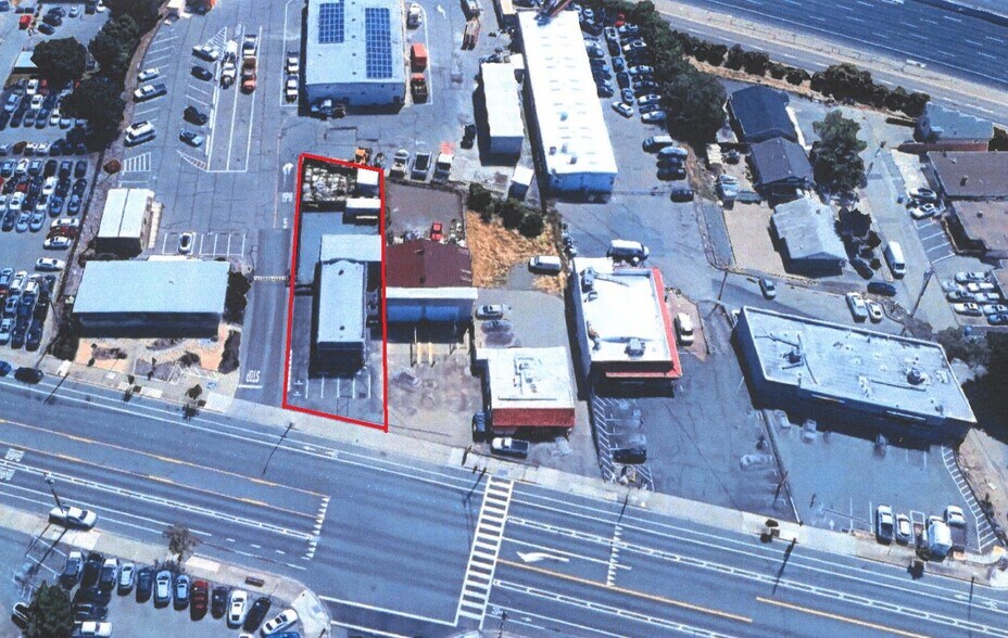More Photos Of 2600 N Main St, Walnut Creek Freestanding For Lease