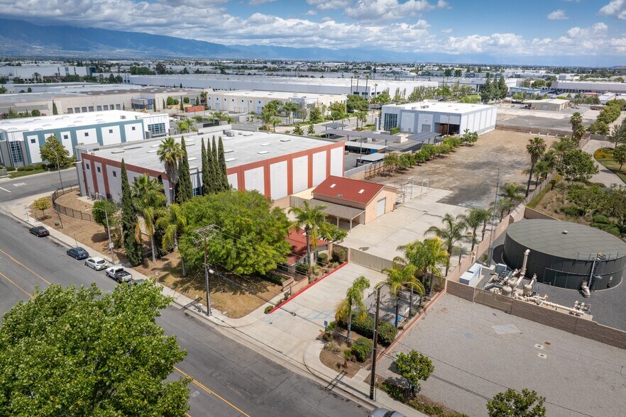 More Photos Of 2023 S Bon View Ave, Ontario Industrial For Sale