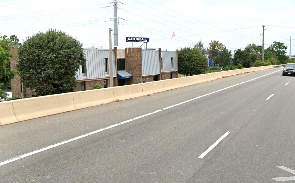 More Photos Of 1301 Moran Rd, Sterling Office For Sale