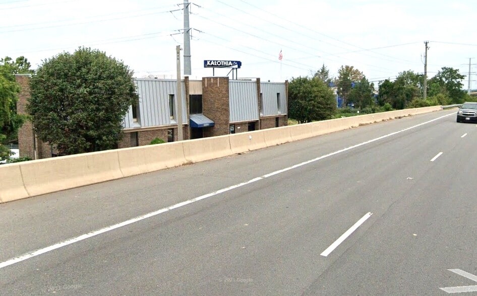 More Photos Of 1301 Moran Rd, Sterling Office For Sale