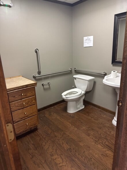 More Photos Of 8648 Old Troy Pike, Huber Heights Medical For Lease