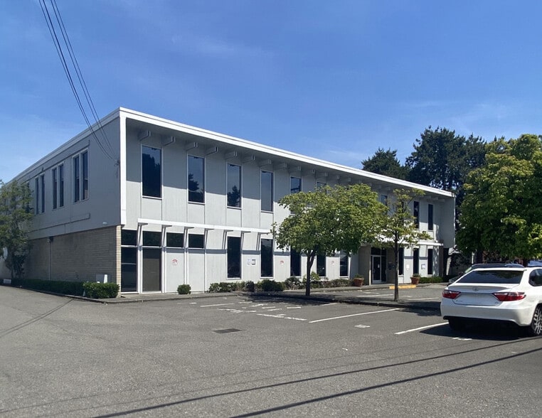 More Photos Of 5950 6th Ave S, Seattle Office For Sale