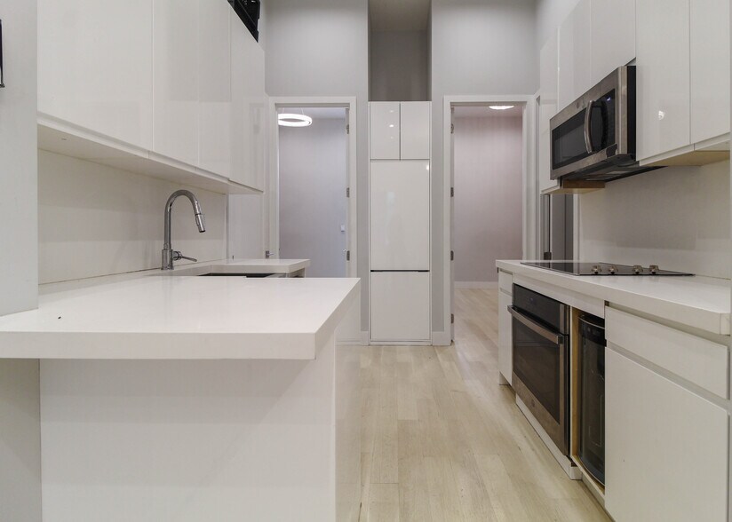 More Photos Of 133 E 35th St, New York Apartments For Sale