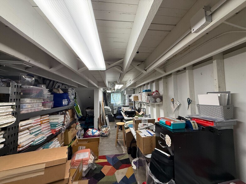 More Photos Of 120 S Main St, Joplin General Retail For Sale