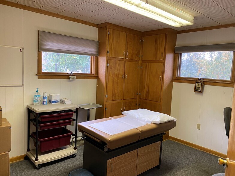 More Photos Of 12 Walnut St, Towanda Office For Sale