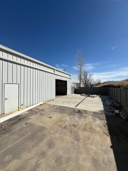 More Photos Of 3450 Fillmore Ridge Hts, Colorado Springs Warehouse For Lease