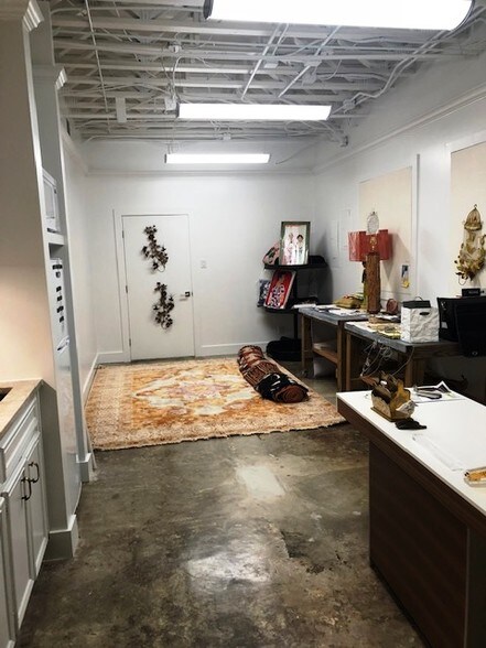 More Photos Of 4130 Spicewood Springs Rd, Austin Loft Creative Space For Lease
