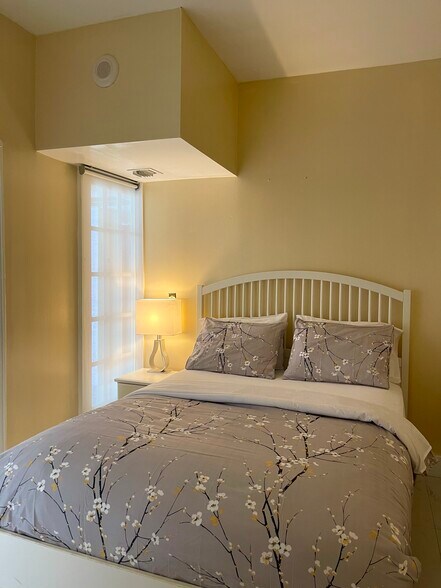 More Photos Of 19370 Collins Ave, Sunny Isles Beach Apartments For Sale