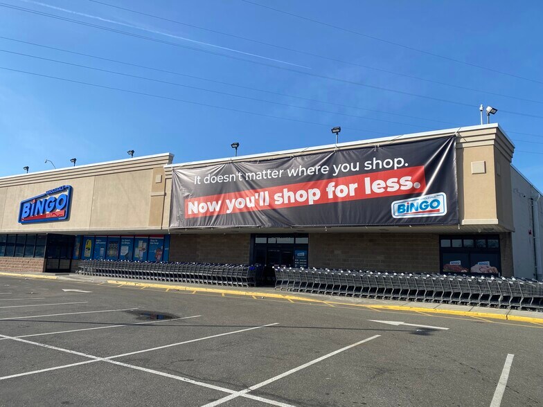 More Photos Of 603 Burnside Ave, Inwood Unknown For Lease