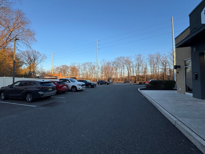 More Photos Of 571 Cross Keys Rd, Sicklerville Medical For Lease