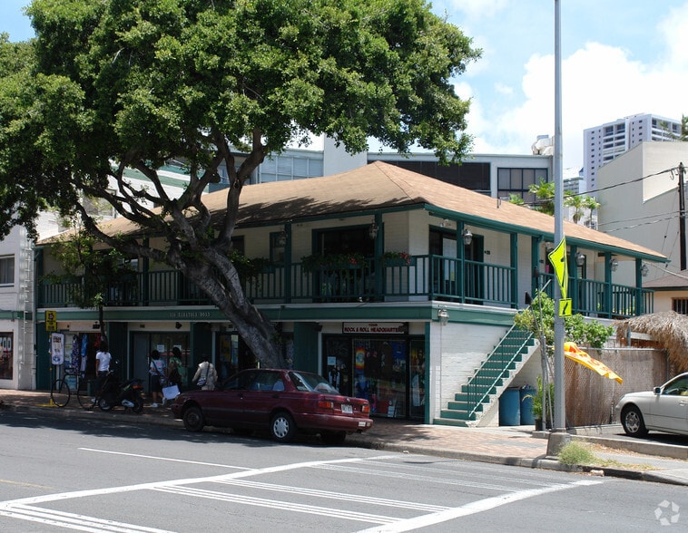Primary Photo Of 337-341 Saratoga Rd, Honolulu Storefront Retail Residential For Lease