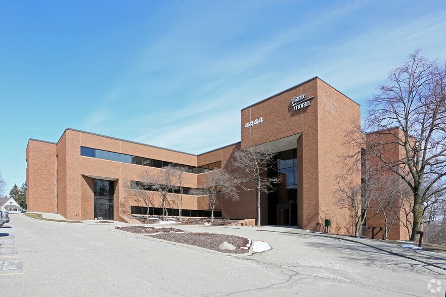 Primary Photo Of 4444 W Bristol Rd, Flint Medical For Lease