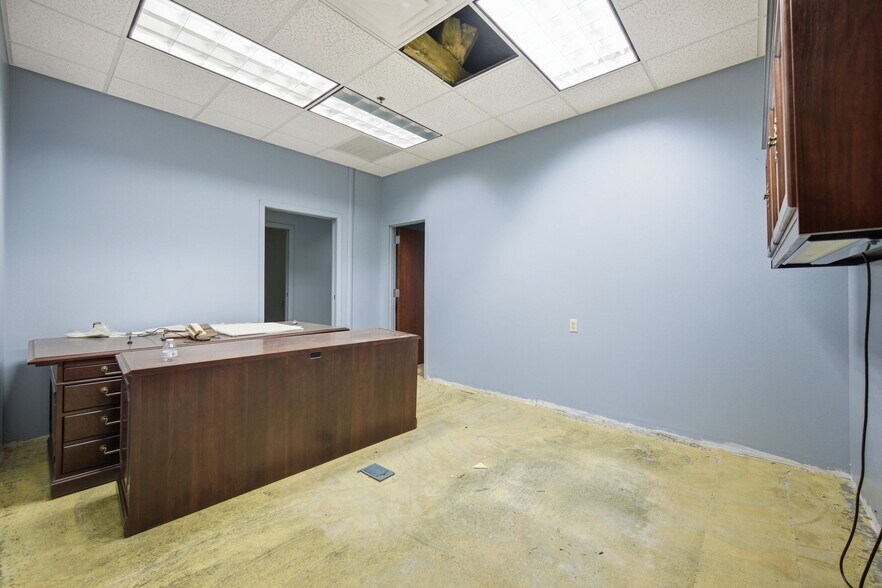 More Photos Of 433 SW 10th St, Ocala Medical For Sale