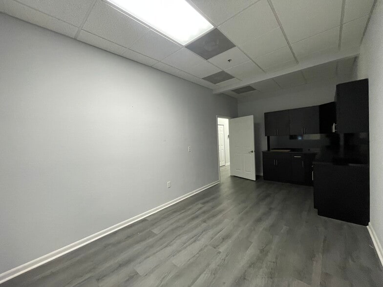 More Photos Of 7721 N Military Trl, West Palm Beach Medical For Lease