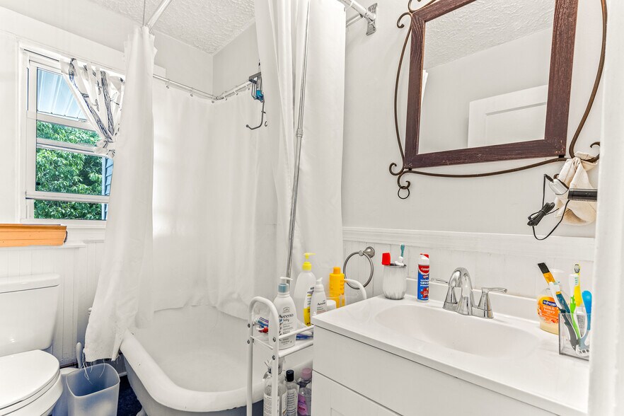 More Photos Of 51 Tanguay St, Sanford Apartments For Sale