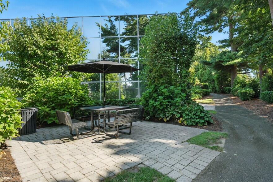 More Photos Of 700 Veterans Memorial Hwy, Hauppauge Unknown For Lease