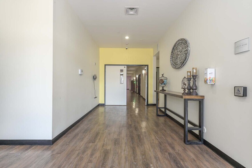 More Photos Of 1620 N 48th St, Phoenix Rehabilitation Center For Lease