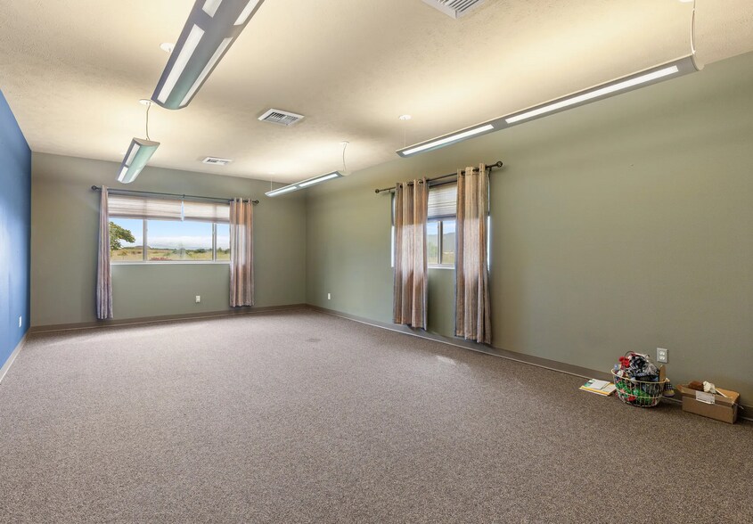 More Photos Of 6701 N Idaho Rd, Newman Lake Lodge Meeting Hall For Sale