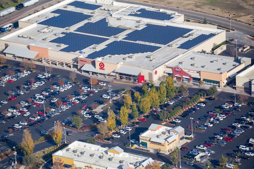 More Photos Of 3000 N Dinuba Blvd, Visalia Unknown For Lease