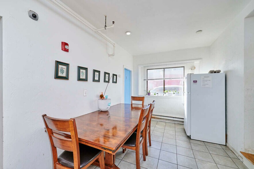 More Photos Of 8 Cotting Ave, Marlborough Apartments For Sale
