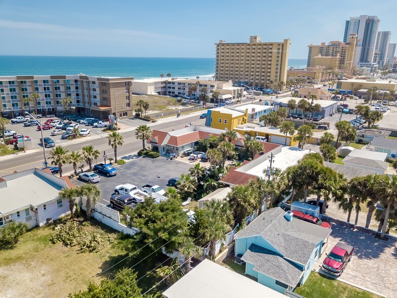 More Photos Of 735 N Atlantic Ave, Daytona Beach Hotel For Sale