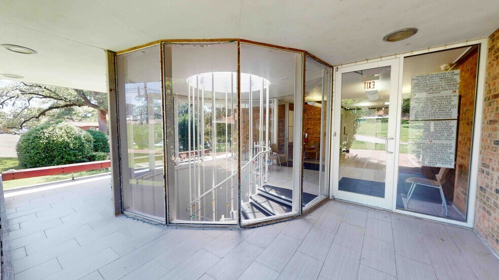 More Photos Of 3100 Red River St, Austin Medical For Lease