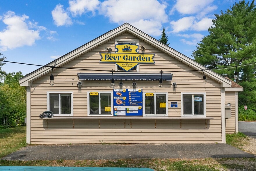 More Photos Of 150 US ROUTE 1, Freeport Fast Food For Sale
