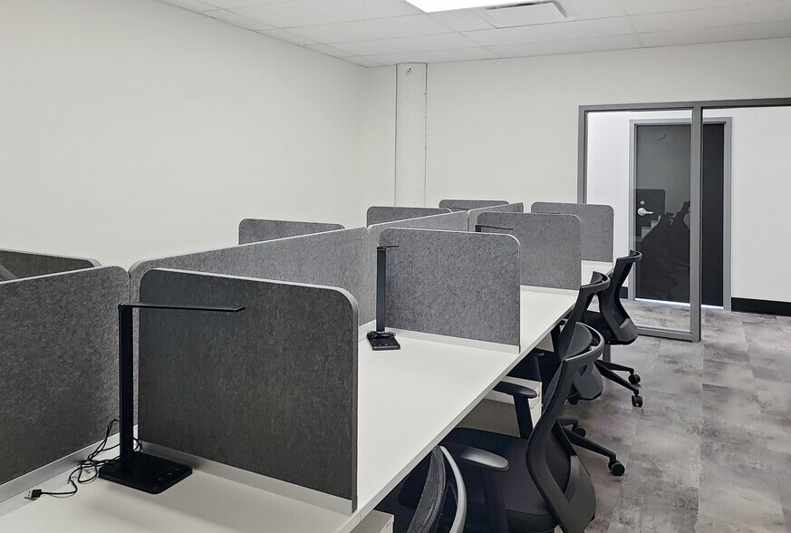 More Photos Of 455 St King, Sherbrooke Coworking Space